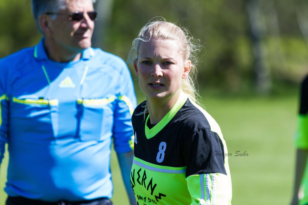 Bild 108 - Frauen SV Frisia 03 Risum Lindholm - Heider SV : Ergebnis: 8:0